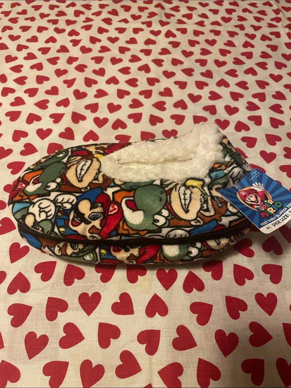 Super soft multi color super Mario slippers (13-4)(nwt)
